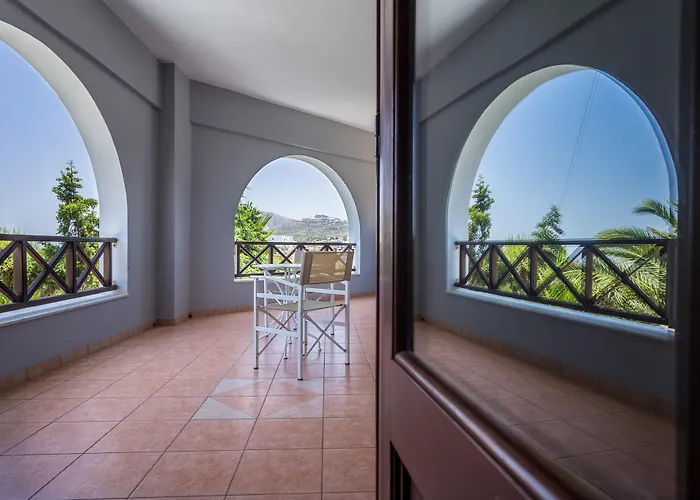 Maistros Village Hotel