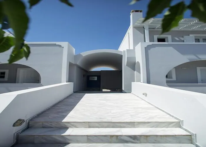 Maistros Village Hotel 5*