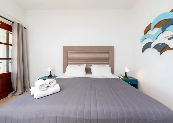 Maistros Village Hotel Karterados (Santorini)