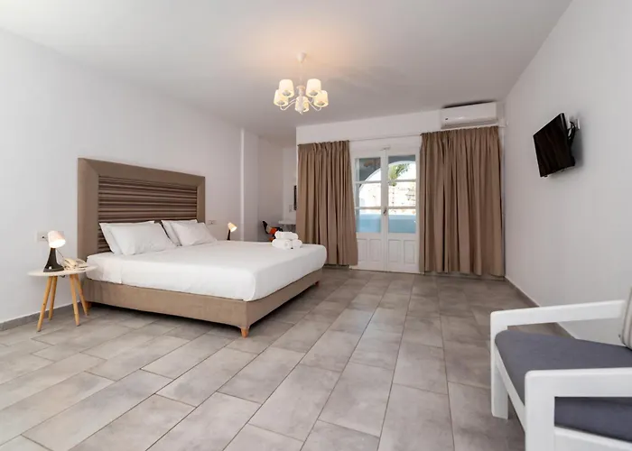 Maistros Village 5* Karterados (Santorini)