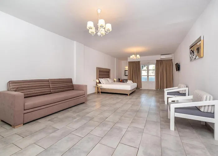 Maistros Village Hotel