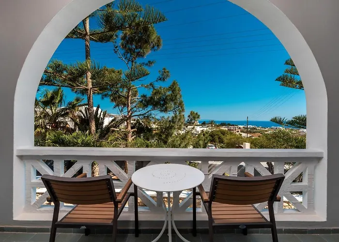 Maistros Village 5* Karterados (Santorini)