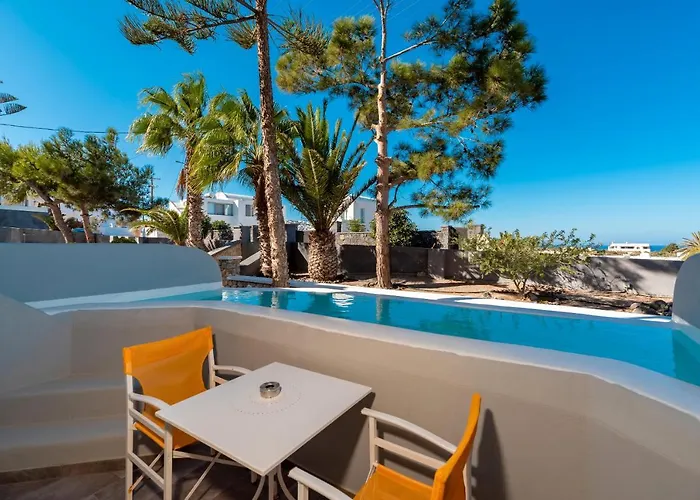 Maistros Village 5* Karterados (Santorini)