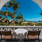Maistros Village 5* Karterados (Santorini)