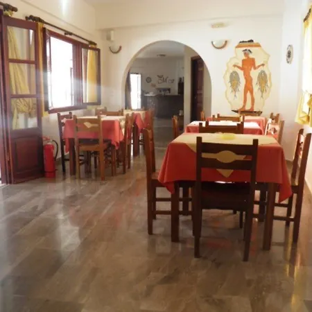 Maistros Village Hotell 5*