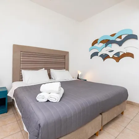 Maistros Village מלון 5*