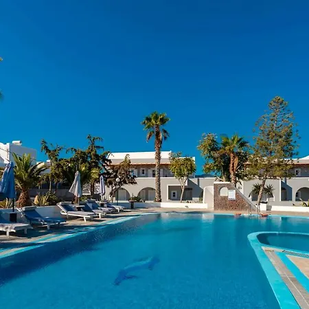 Maistros Village 5* קרטראדוס